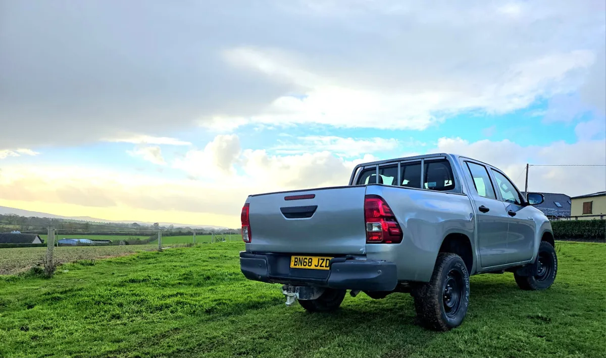 Toyota Hilux 2018 - Image 4
