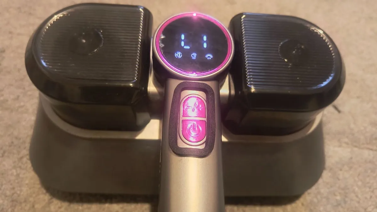 Cordless hand-held vacuum cleaner usb - Image 1