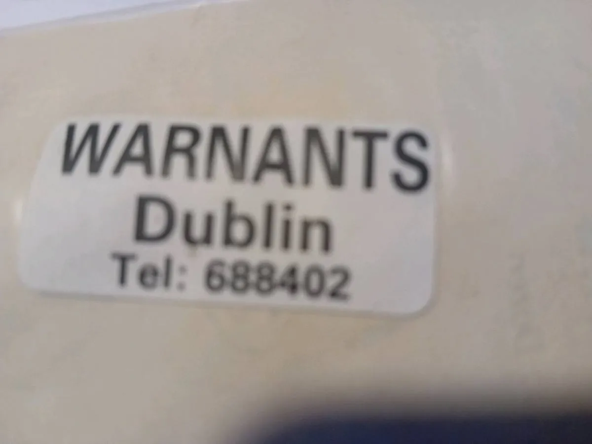 Vintage Warnants Dublin Flies - Image 2
