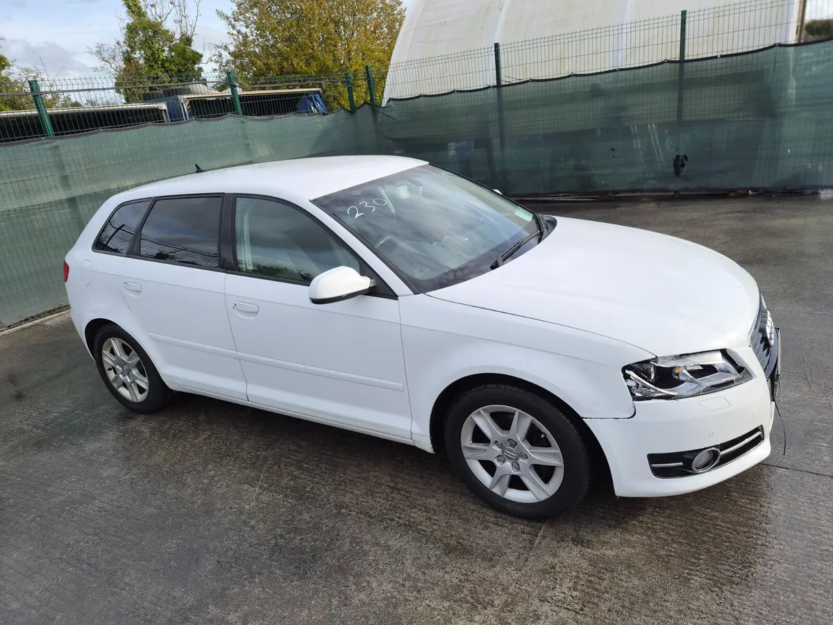 2013 Audi A3  1.4 Tsi  Automatic.Drive away - Image 2