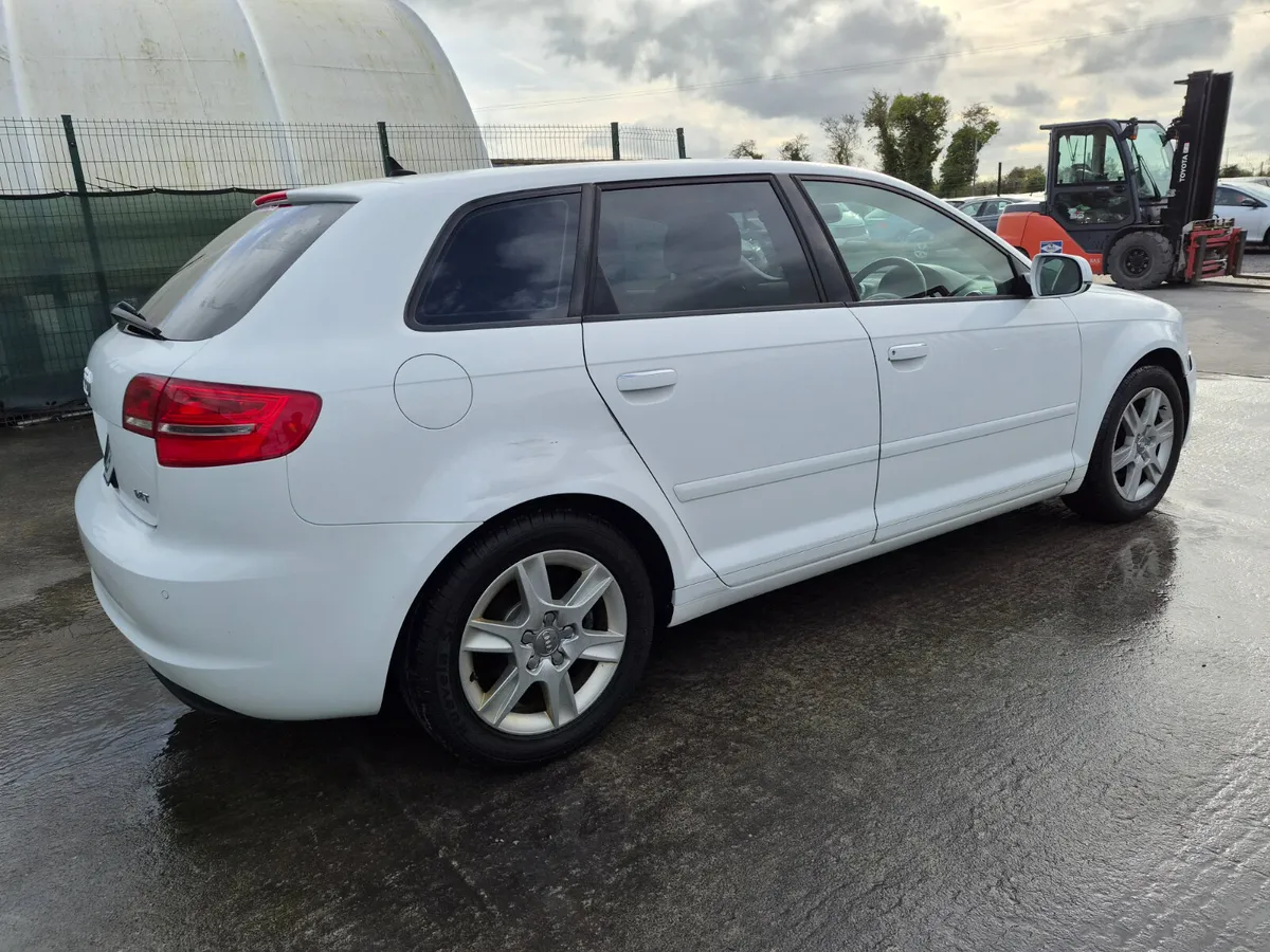 2013 Audi A3  1.4 Tsi  Automatic.Drive away - Image 3