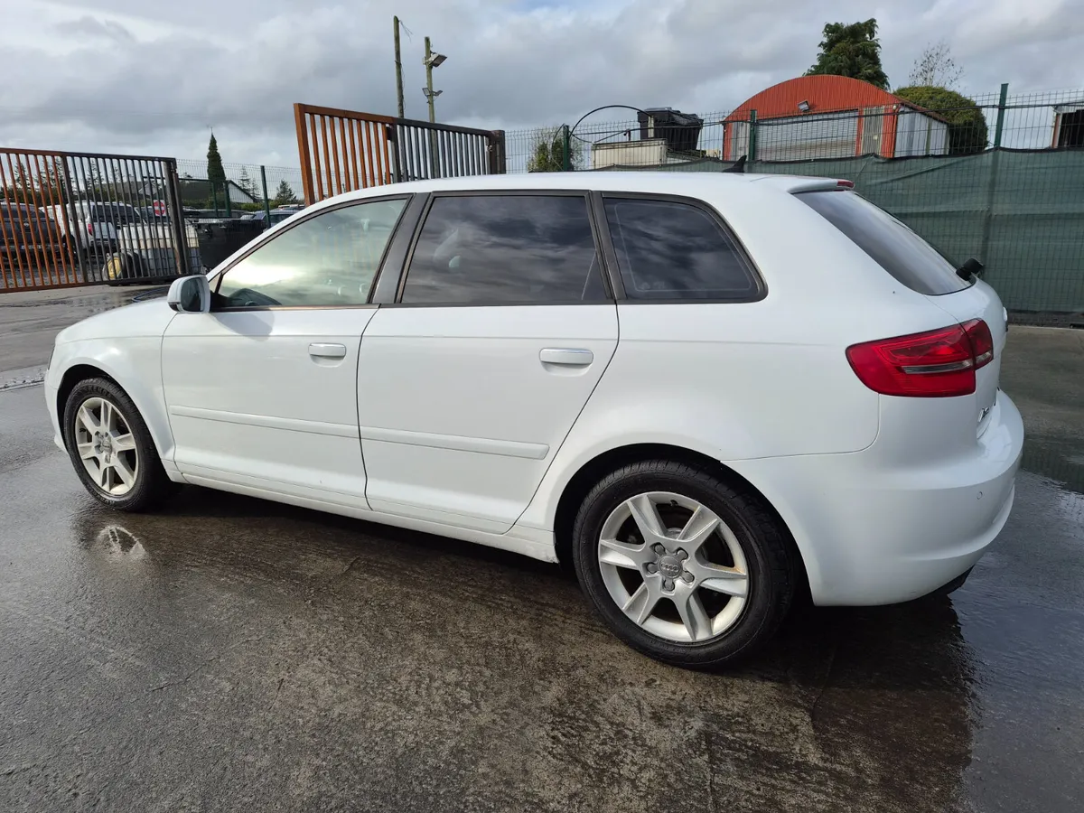 2013 Audi A3  1.4 Tsi  Automatic.Drive away - Image 4