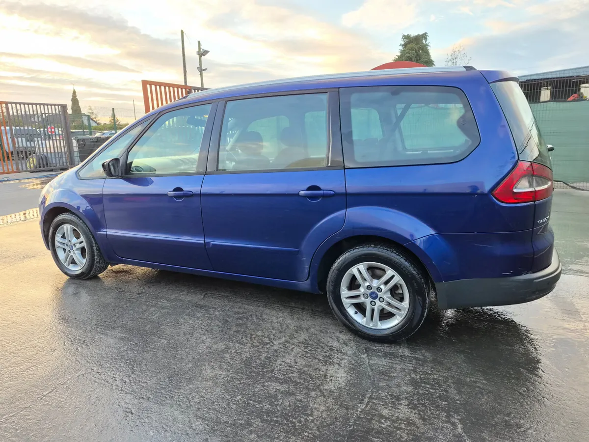 142 Ford Galaxy  7 seater  2.0 Diesel  Zetec - Image 4