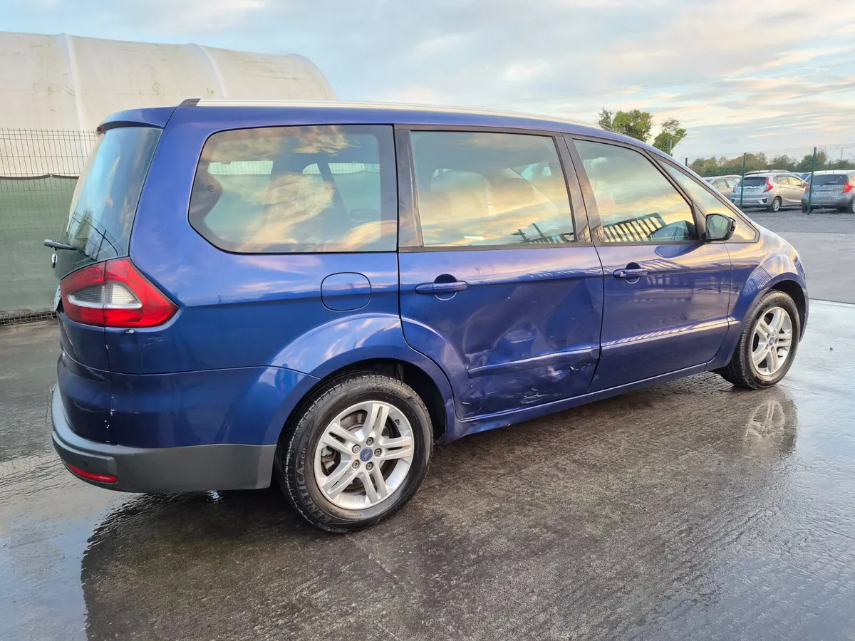 142 Ford Galaxy  7 seater  2.0 Diesel  Zetec - Image 3