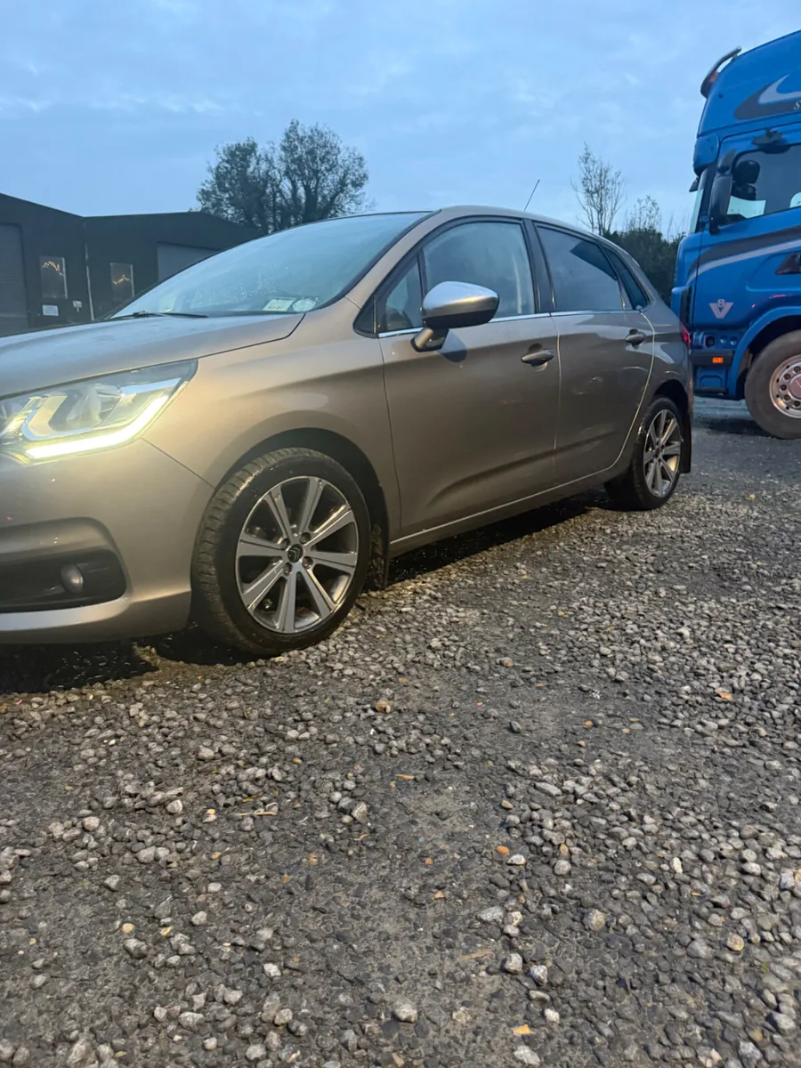 2015 C4 1.6 diesel - Image 2