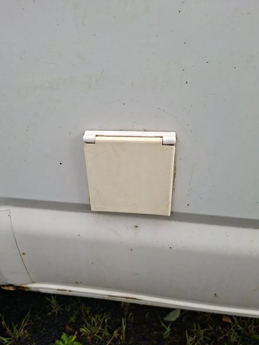 Volkswagon t5 Transporter - Image 3