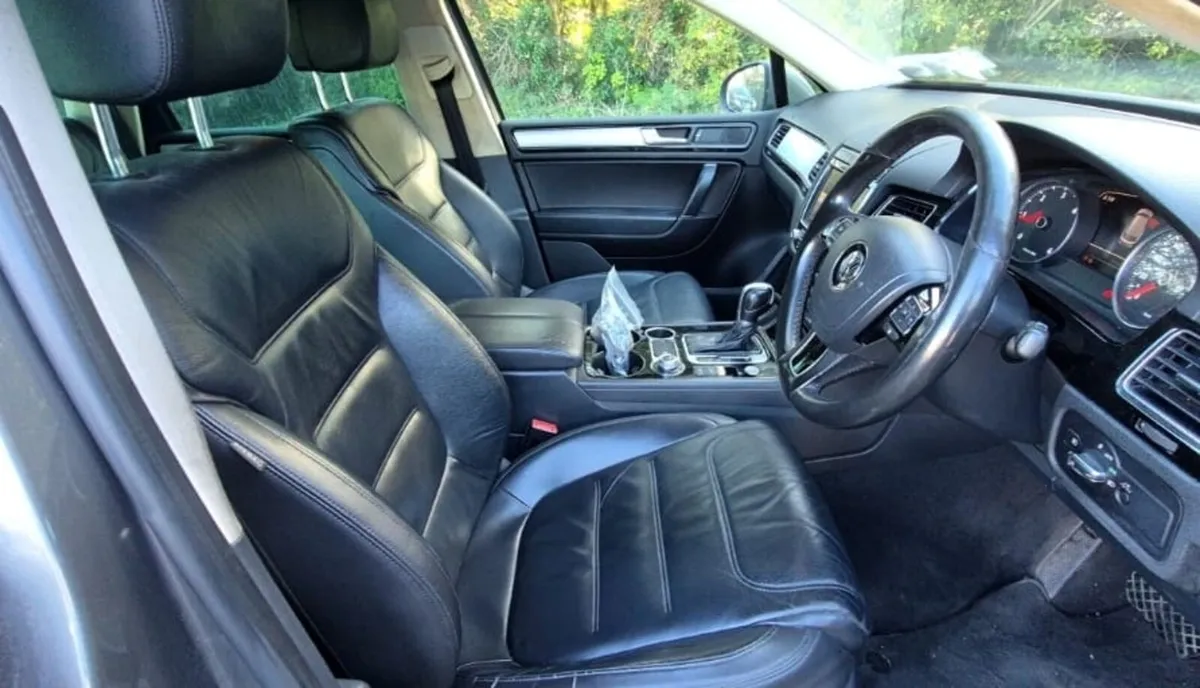 Volkswagen Touareg 2017 - Image 4
