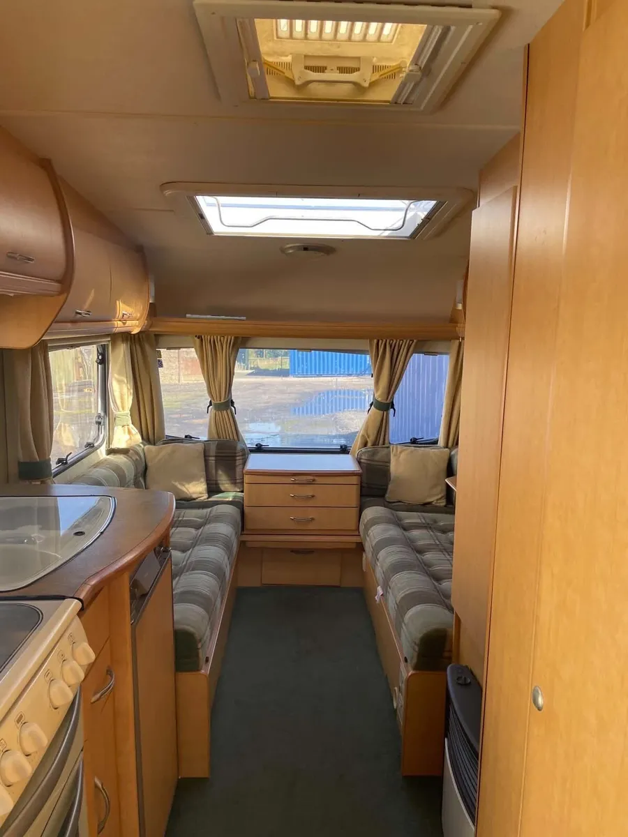 Abbey 5/6 berth & remote mover & Awning - Image 4