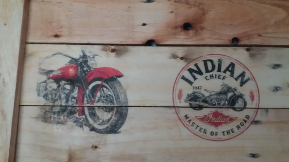 Vintage Style Indian Motorcycle Signage / Art - Image 4