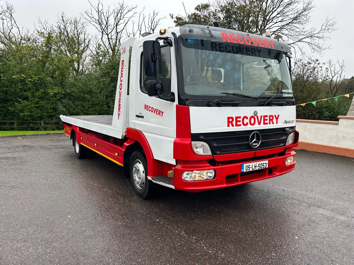 Recovery Truck - Image 1