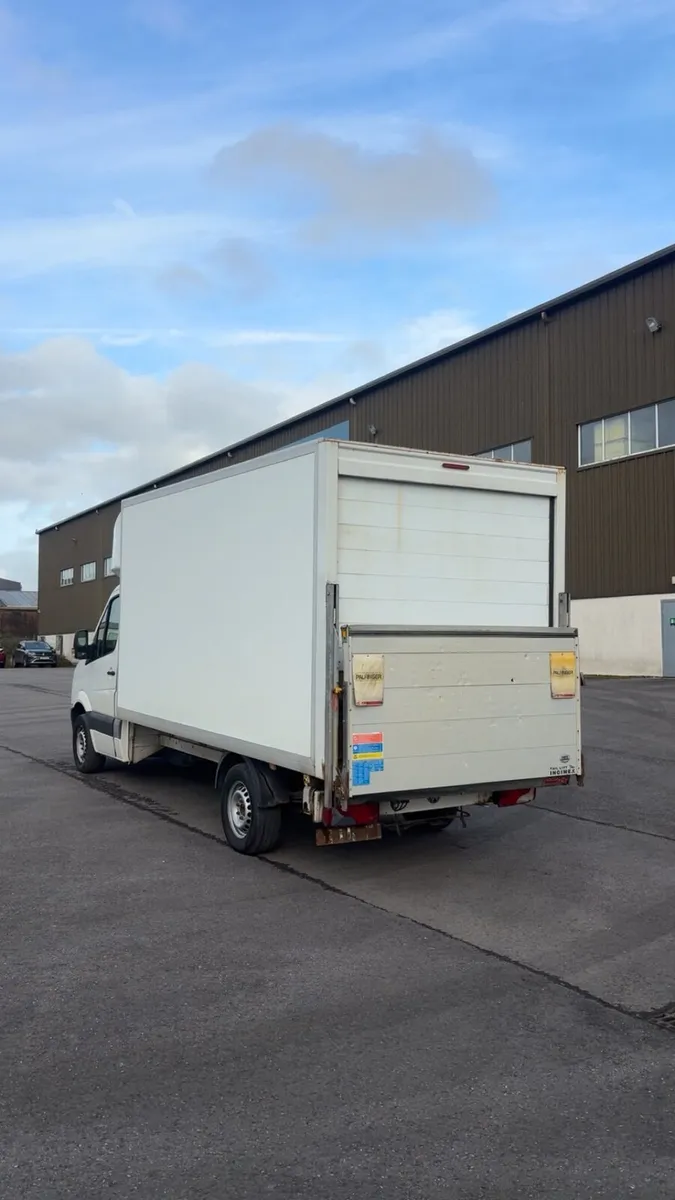 Vw crafter luton tail lift 2016 - Image 2