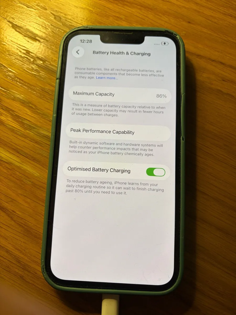 Apple iPhone 14 128GB Midnight - Image 2