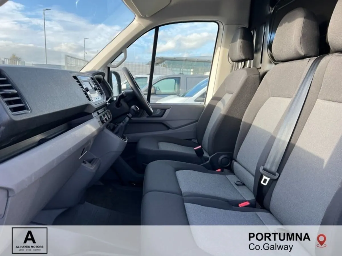Volkswagen Crafter CRAFTER CRAFTER 30 MWB 140BHP - Image 3