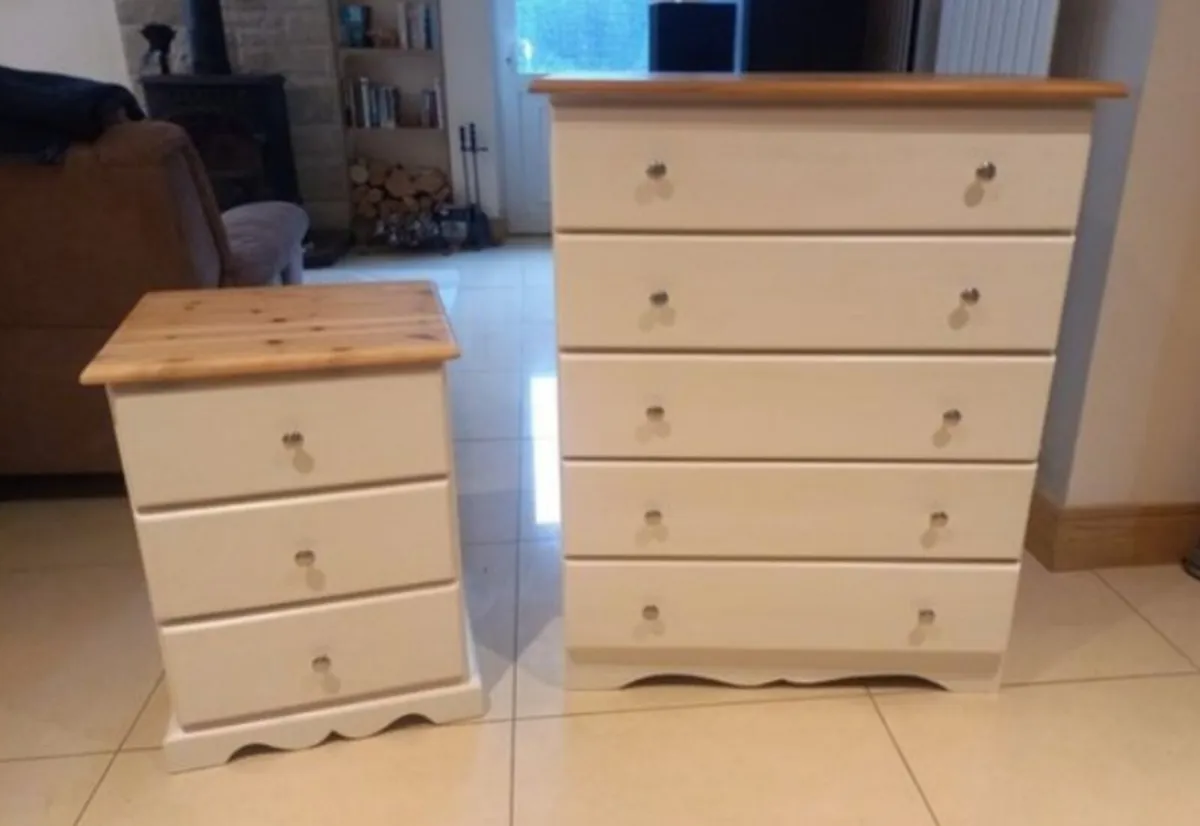 Chest of drawers and locker - Image 1