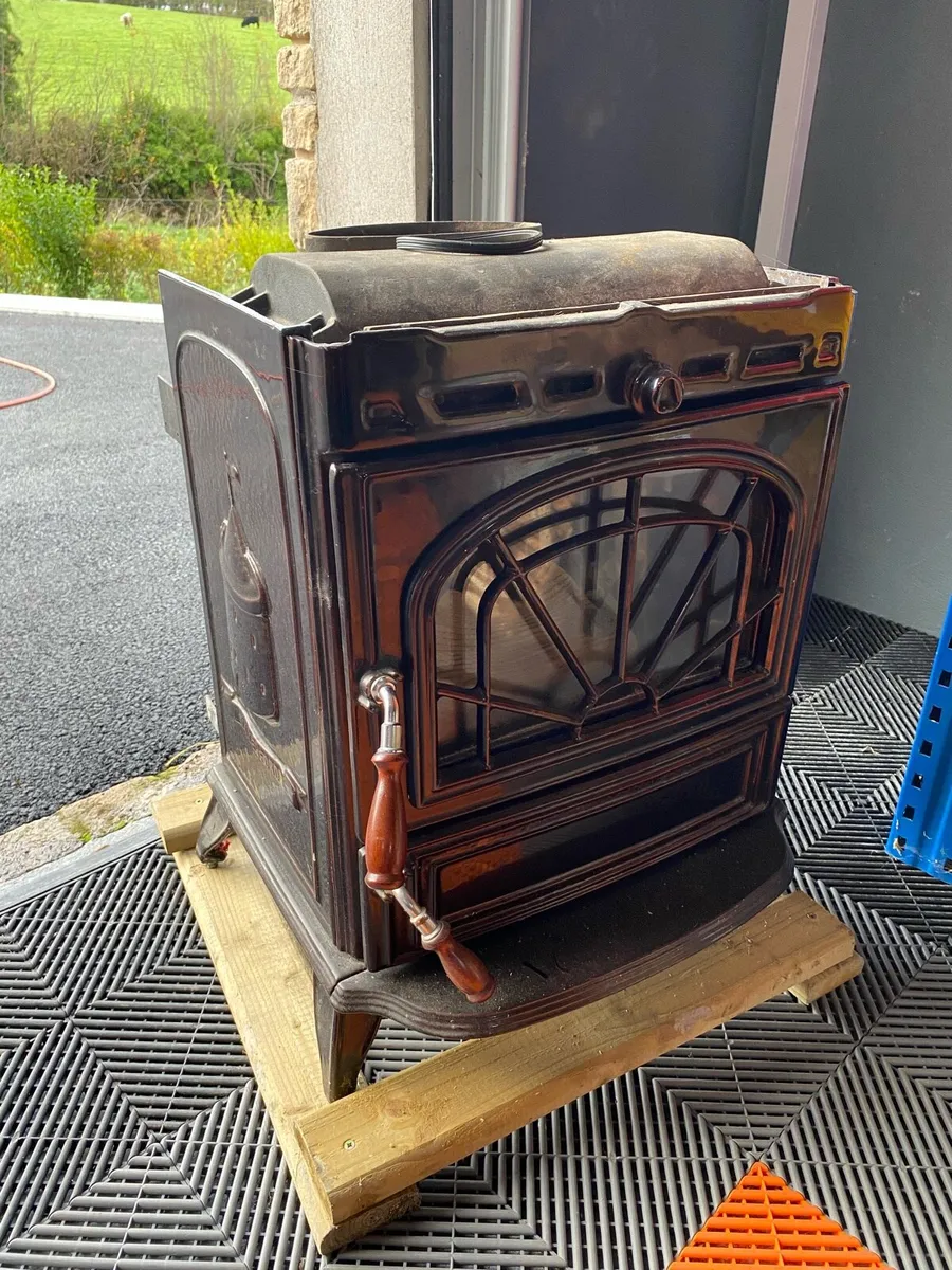 Waterford Stanley WE/99 Back Boiler Stove Unused - Image 1
