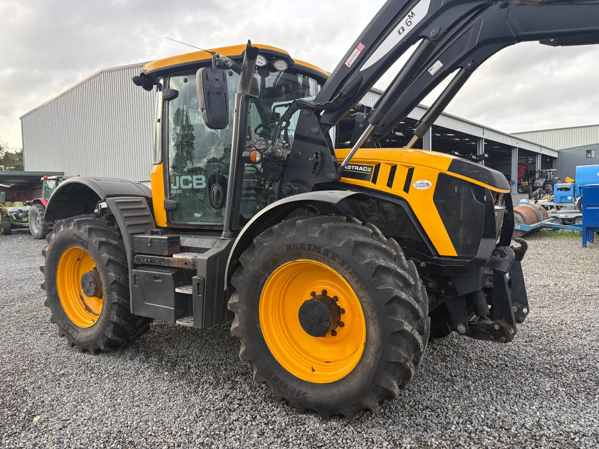 🚜JCB Fastrac 4220 ICON c/w Q6m Loader - Image 2
