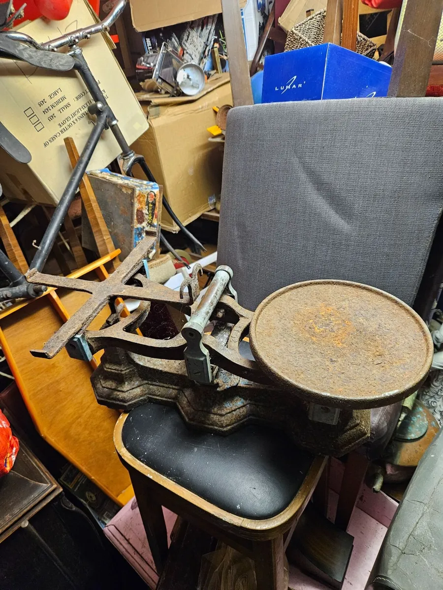 Vintage Weighing Scales - Image 1