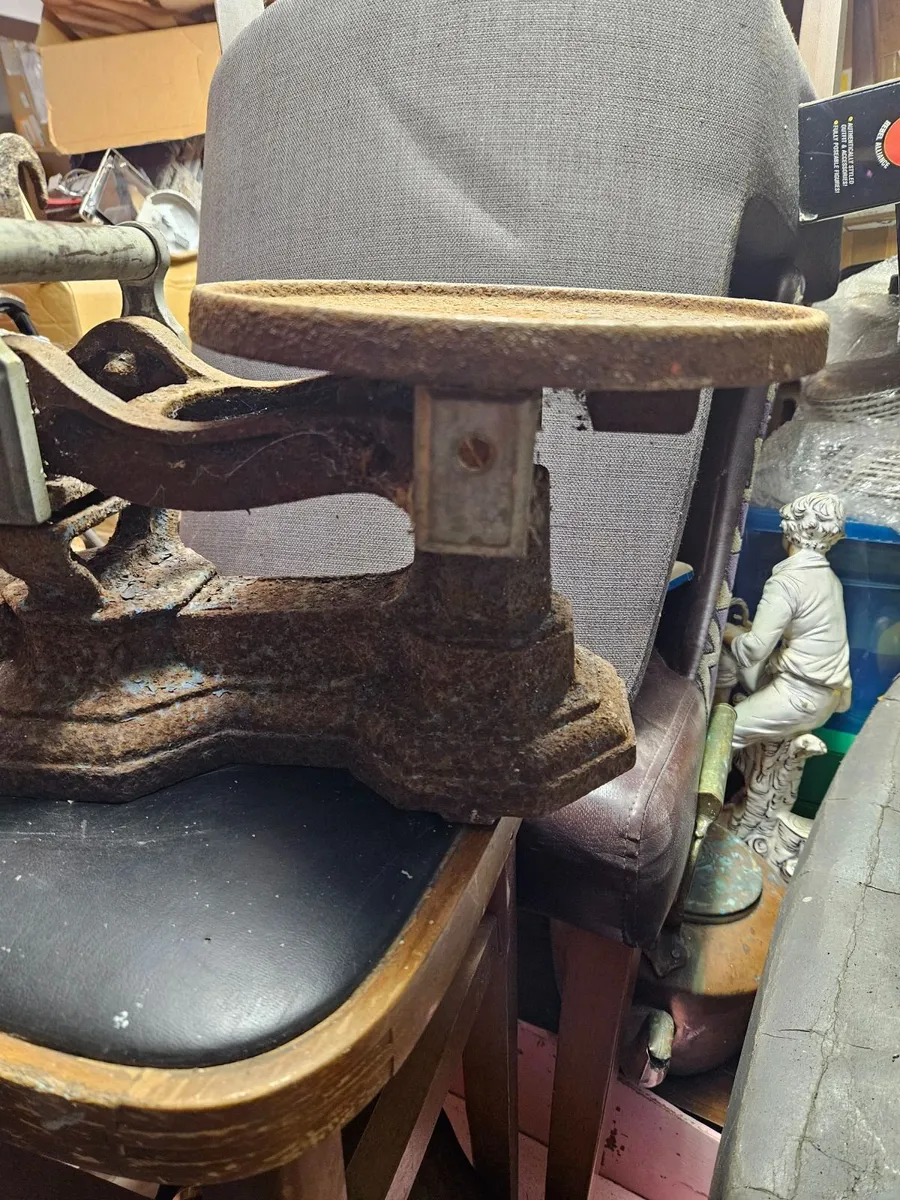 Vintage Weighing Scales - Image 3