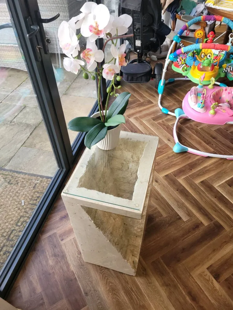 Marble Side Table - Image 4