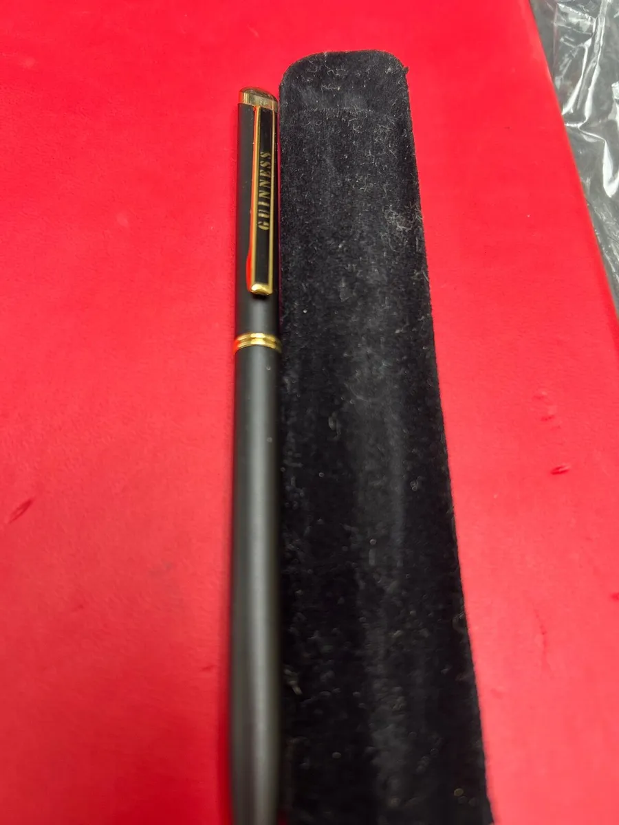 Guinness Black & Gold Metal Ballpoint Pen - Image 3