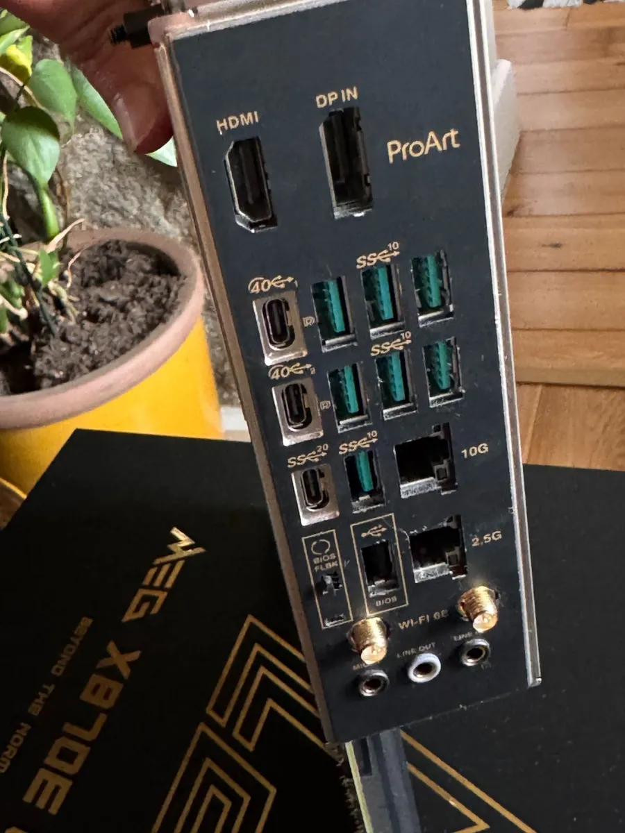 ASUS ProArt X670E Creator WiFi 6E MB Socket AM5 - Image 2