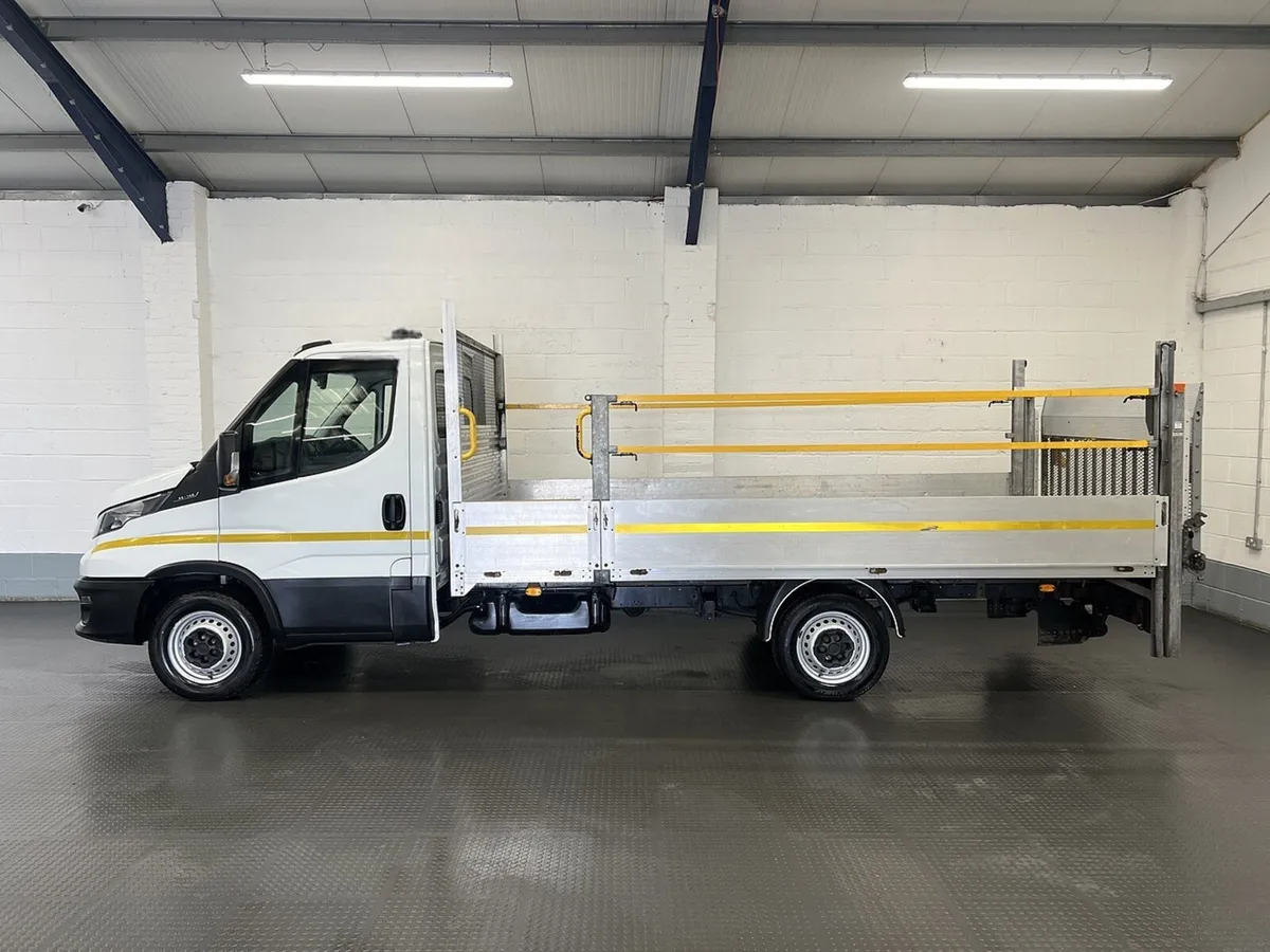 2022 Iveco Daily Dropside Van - Image 1