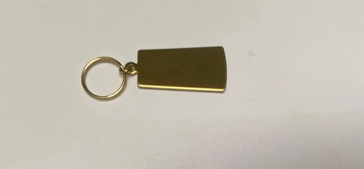 Guinness Black & Gold Metal Rectangle Keyring - Image 2
