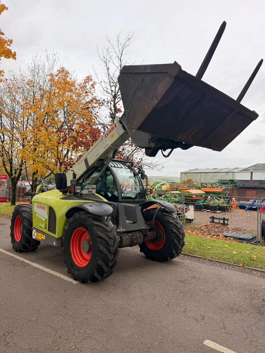 Claas scorpion 7030 - Image 2