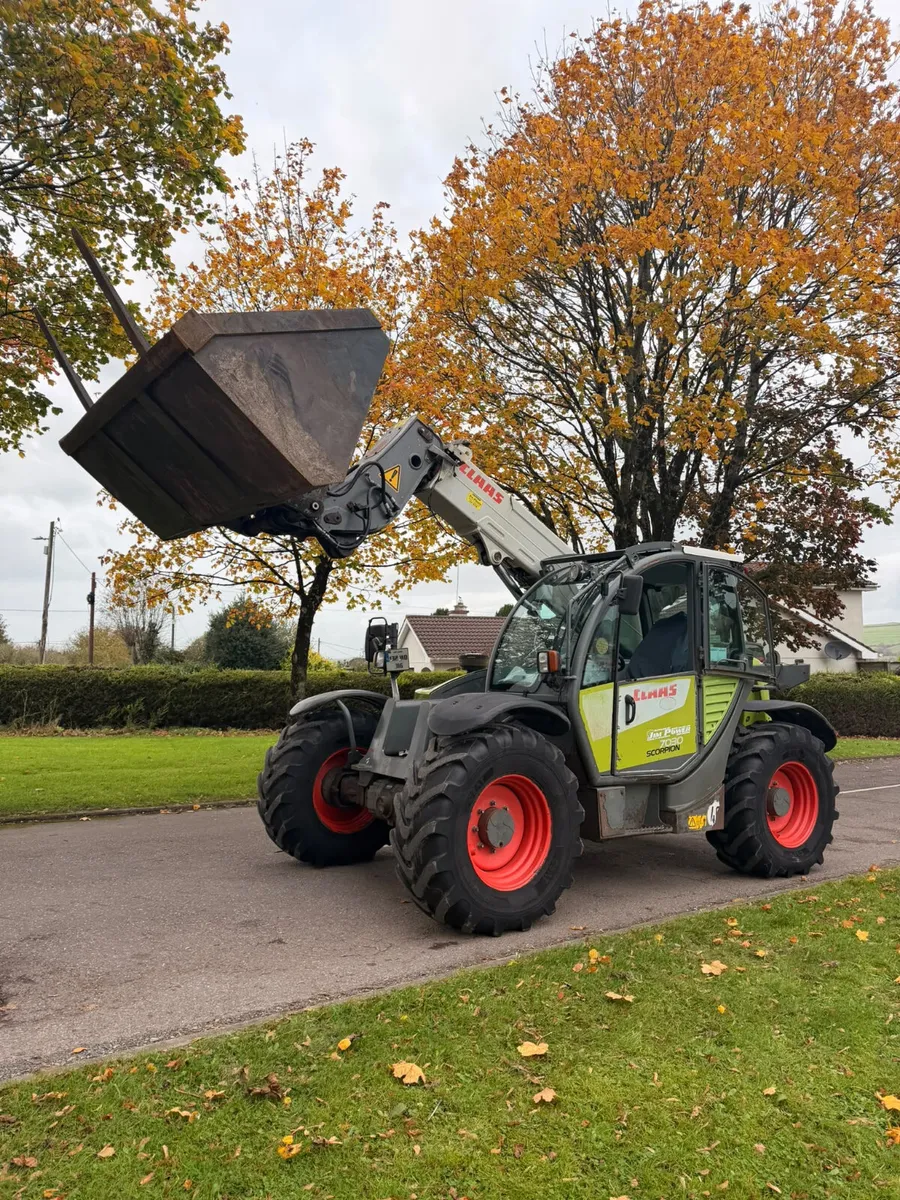 Claas scorpion 7030 - Image 1