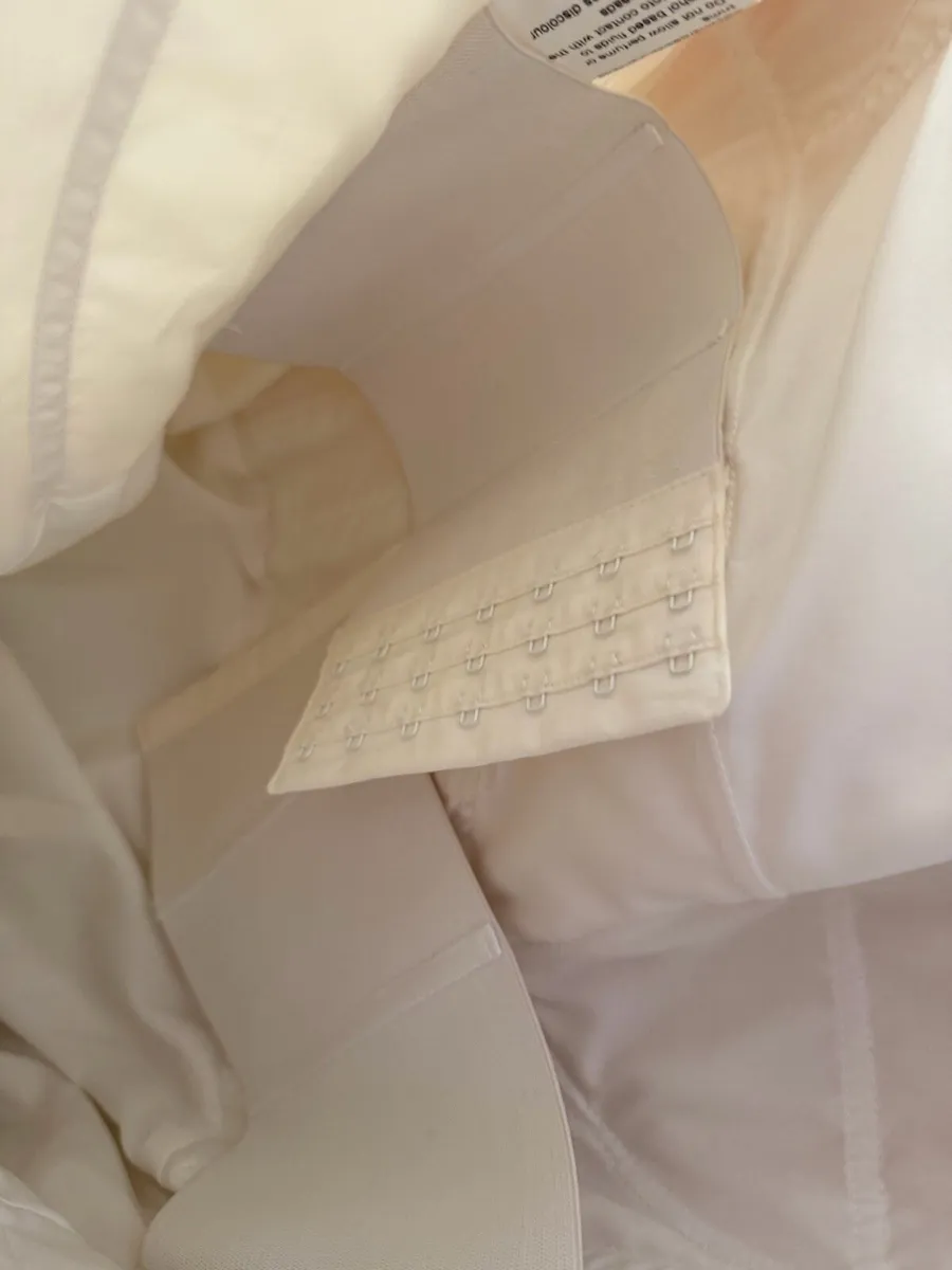 Wedding dress - Image 4