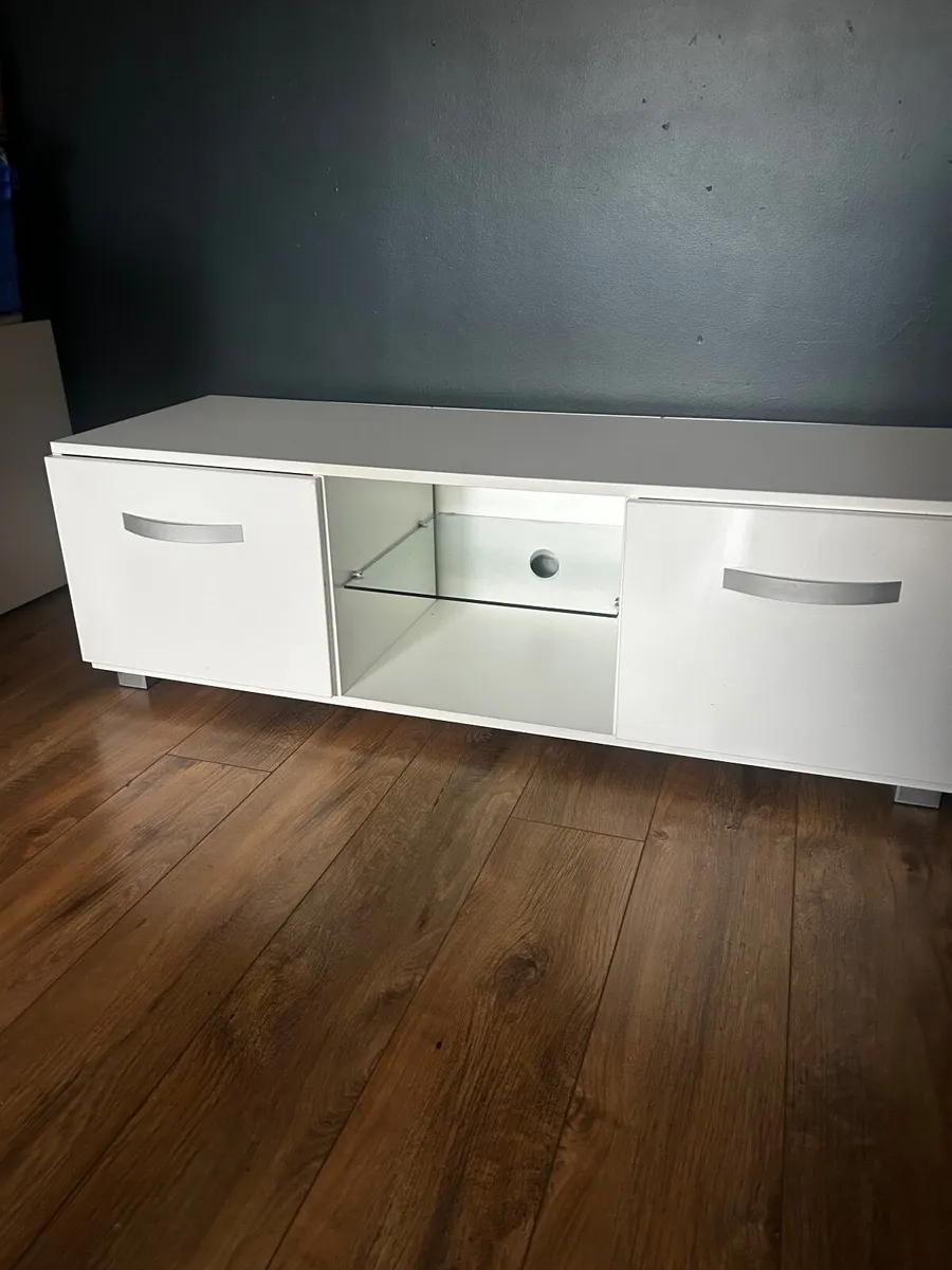 Tv unit white - Image 1