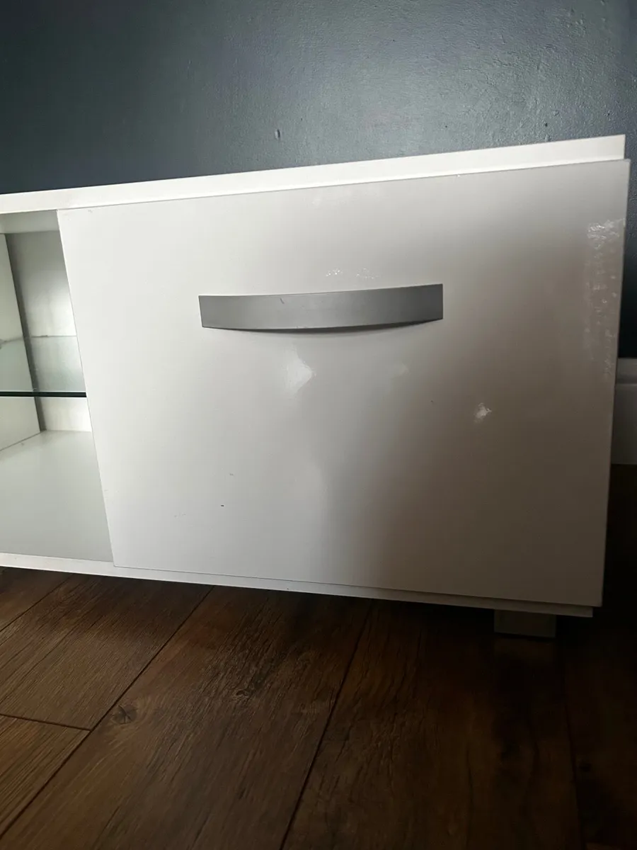 Tv unit white - Image 2