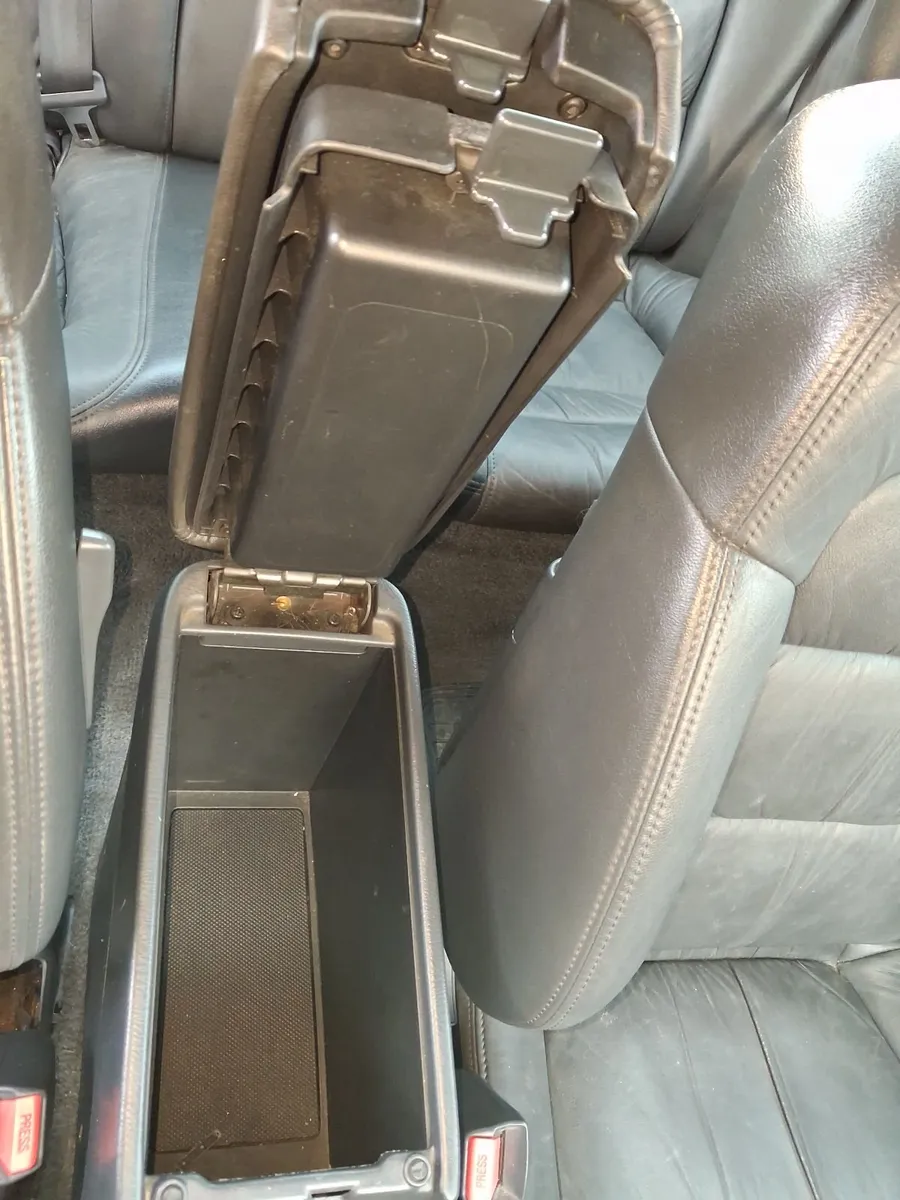 Honda Accord  Coupe 2000i ES - Image 3