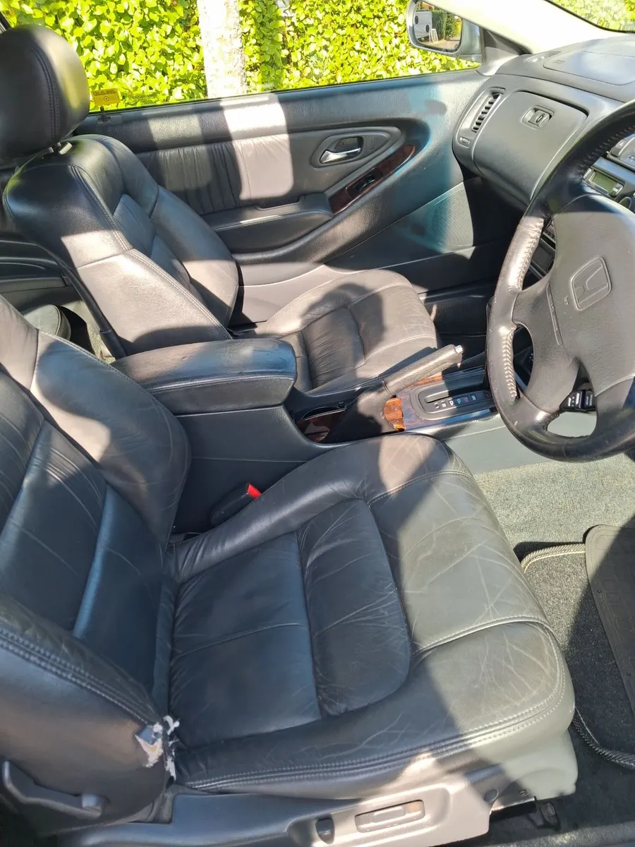 Honda Accord  Coupe 2000i ES - Image 4