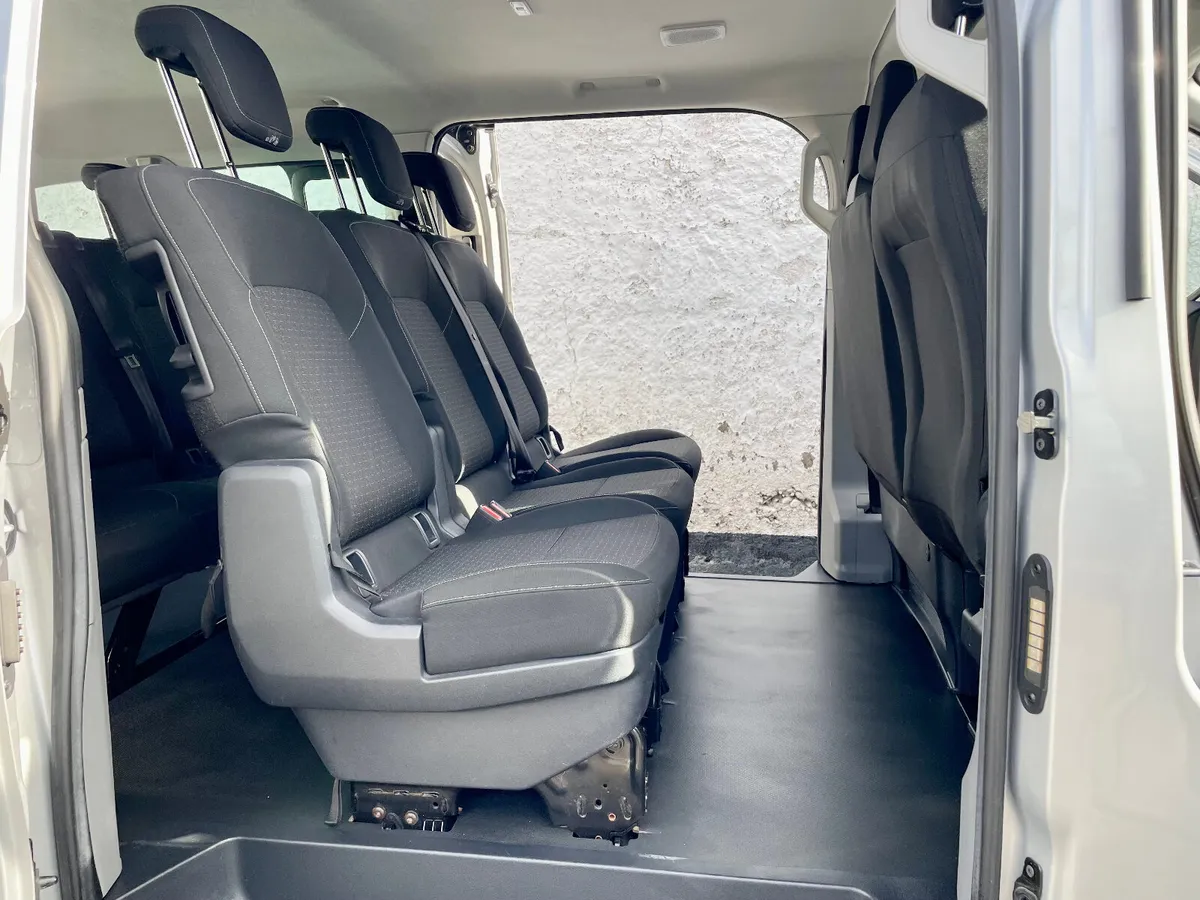 Ford Transit Custom Kombi 2.0 Diesel 9 Seat,2024 - Image 4