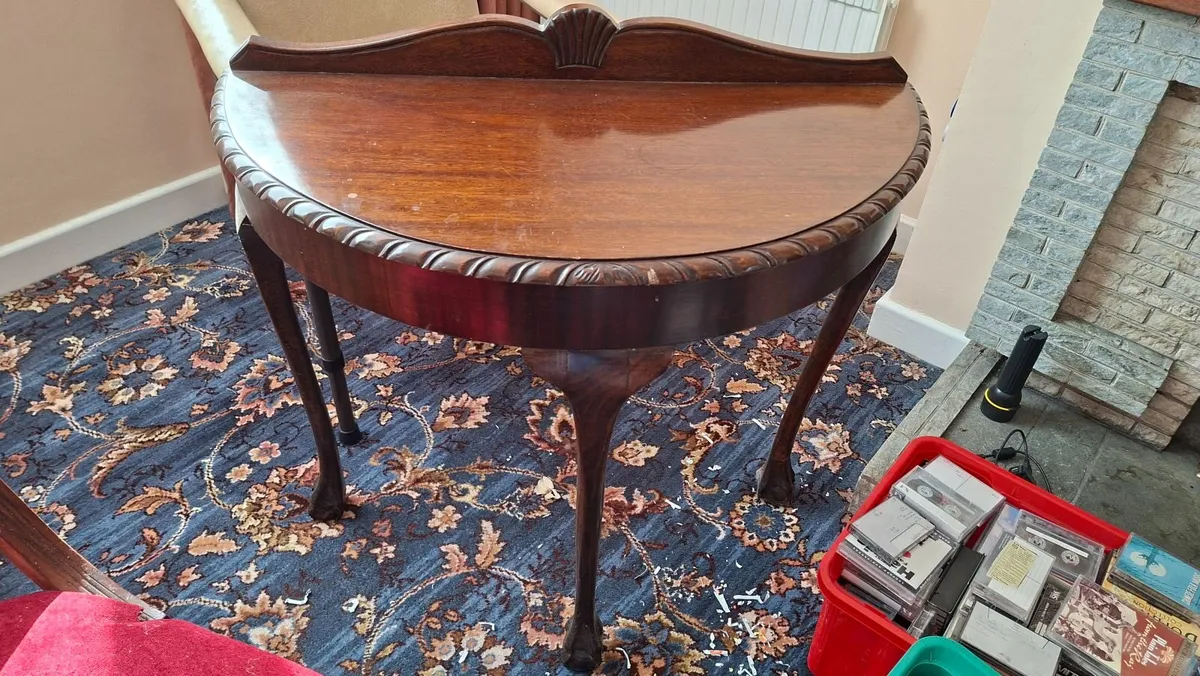 Tables - Image 2