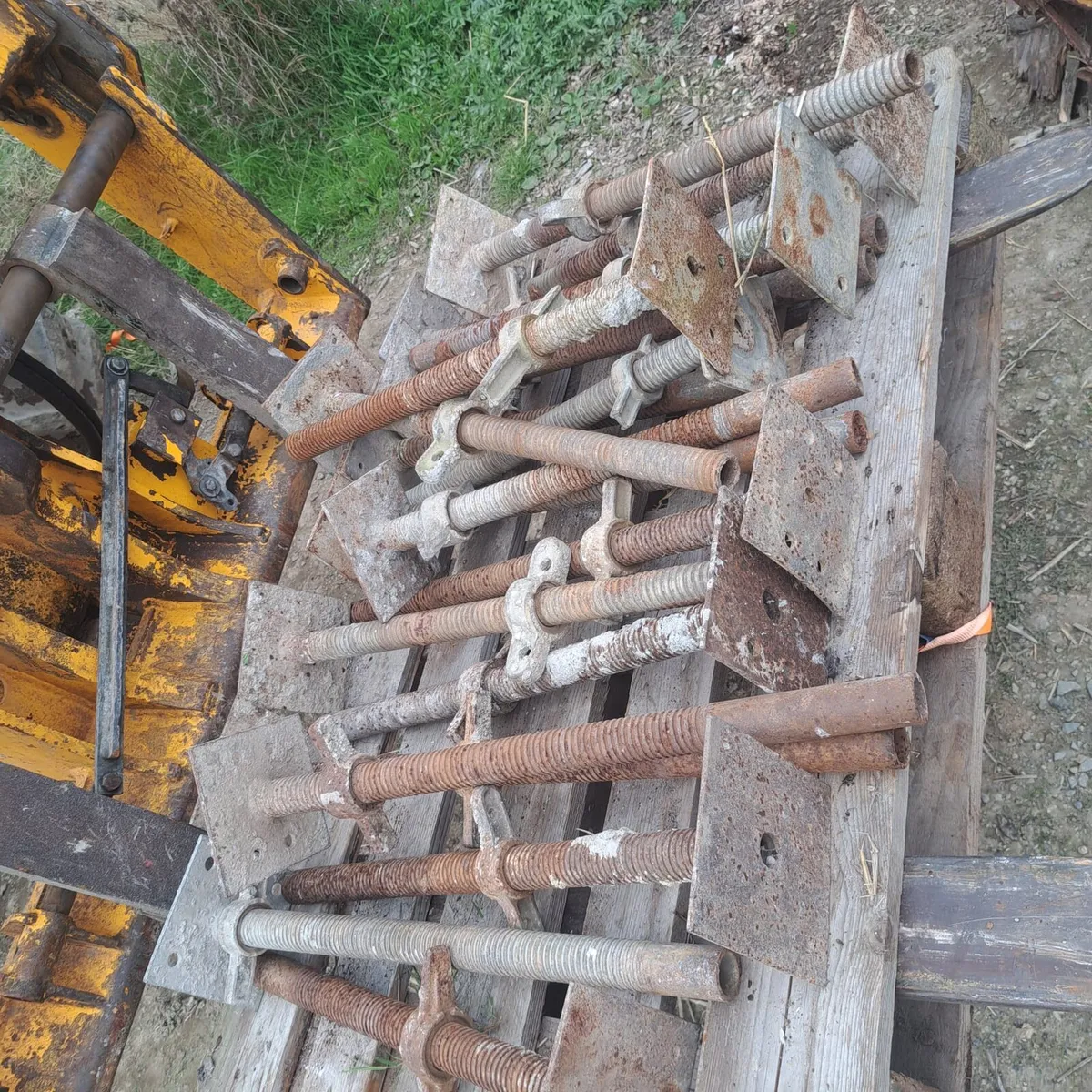 Scaffolding for sale - Image 4