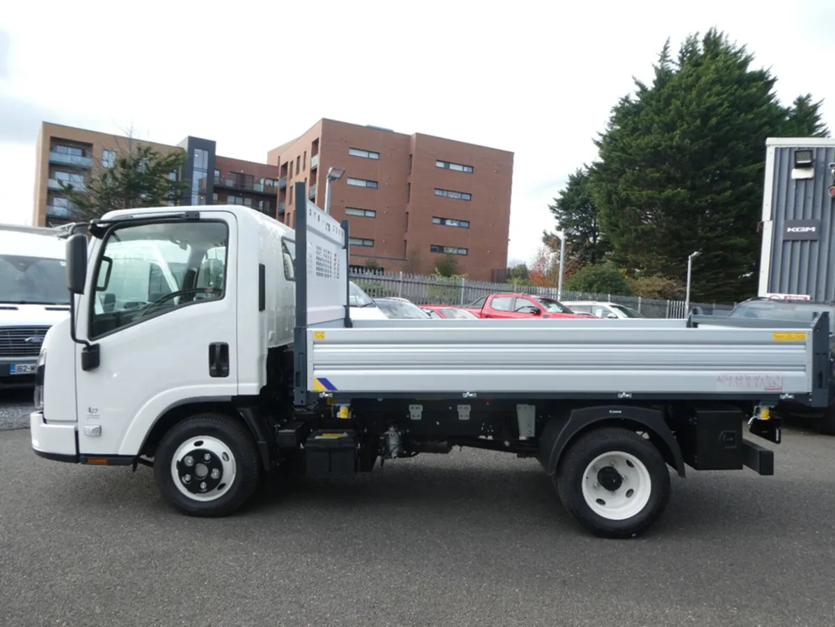 Isuzu N-Series 3 WAY TIPPER 3L 3.5TON - Image 4