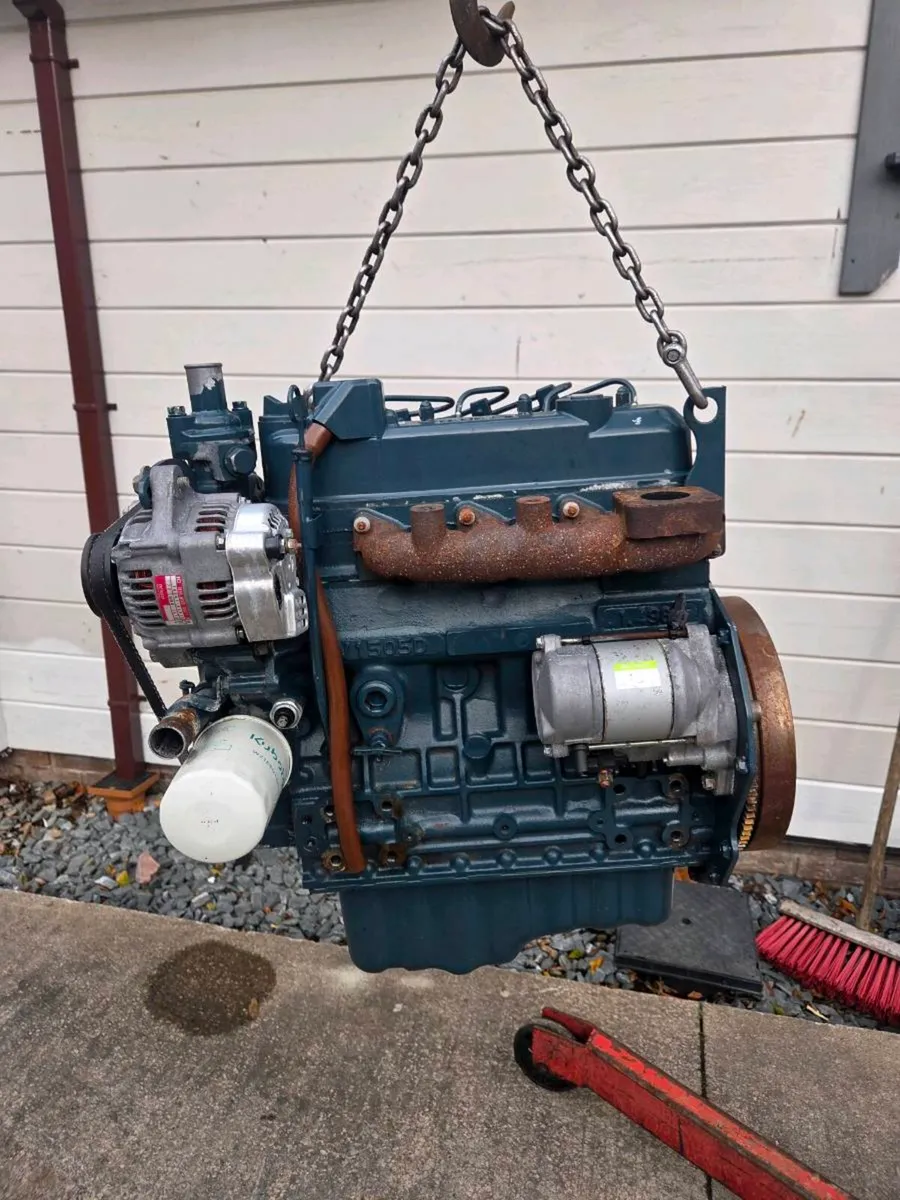 Kubota V1505 4 cylinder diesel engine - Image 3