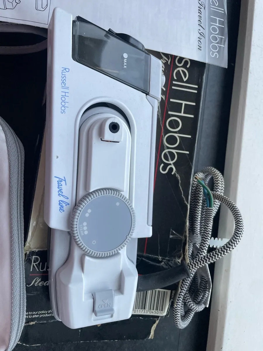 Russell Hobbs Steam travel iron - Image 2
