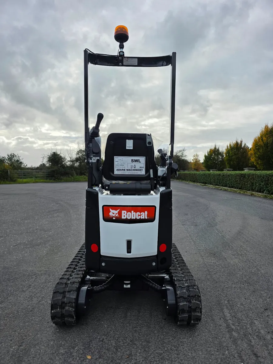 NEW Bobcat E10z Mini Digger | From € 84 p/ week - Image 4