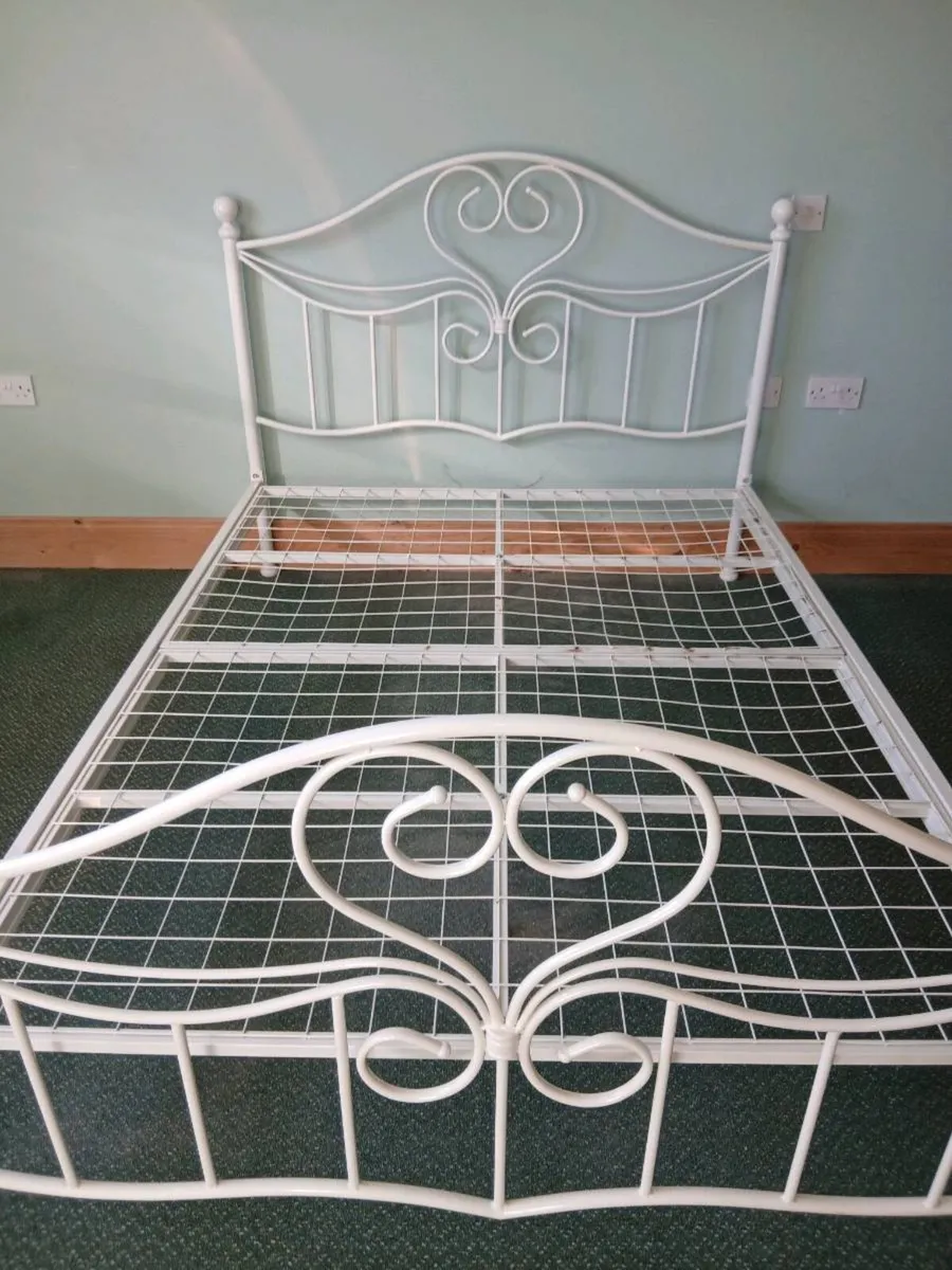 Double Bed - Image 1