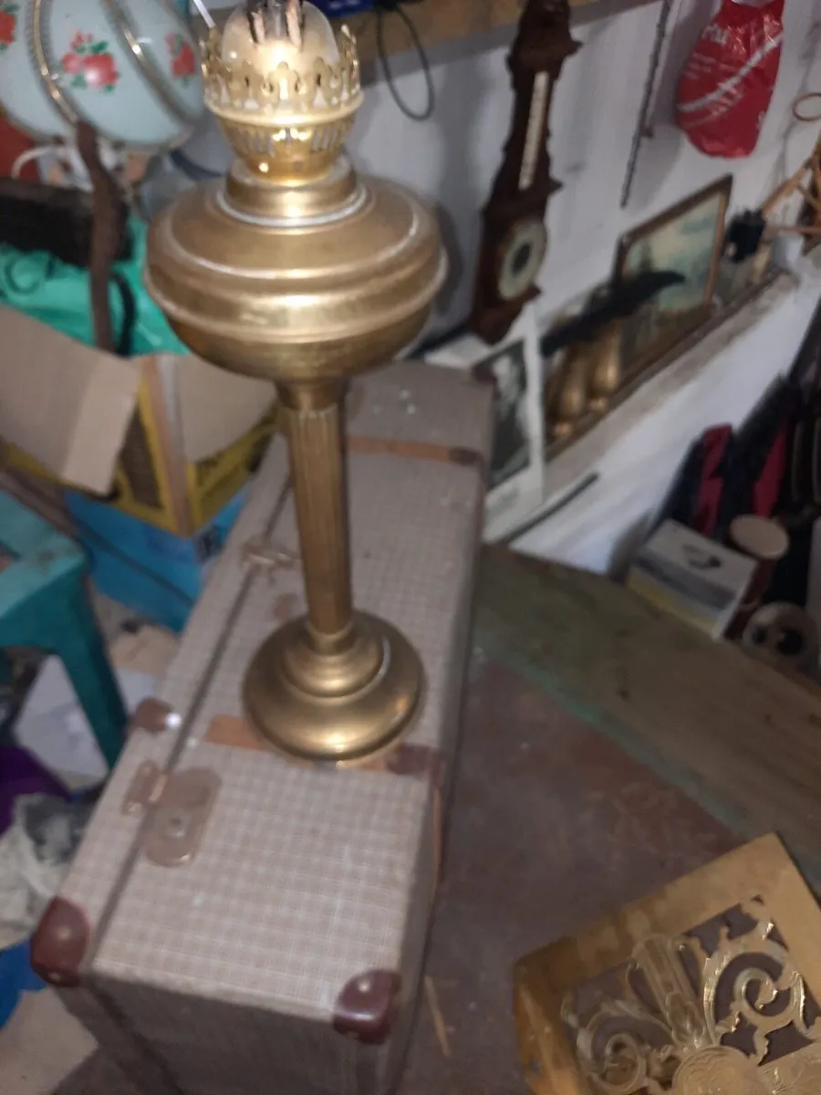 Antique lamp - Image 1