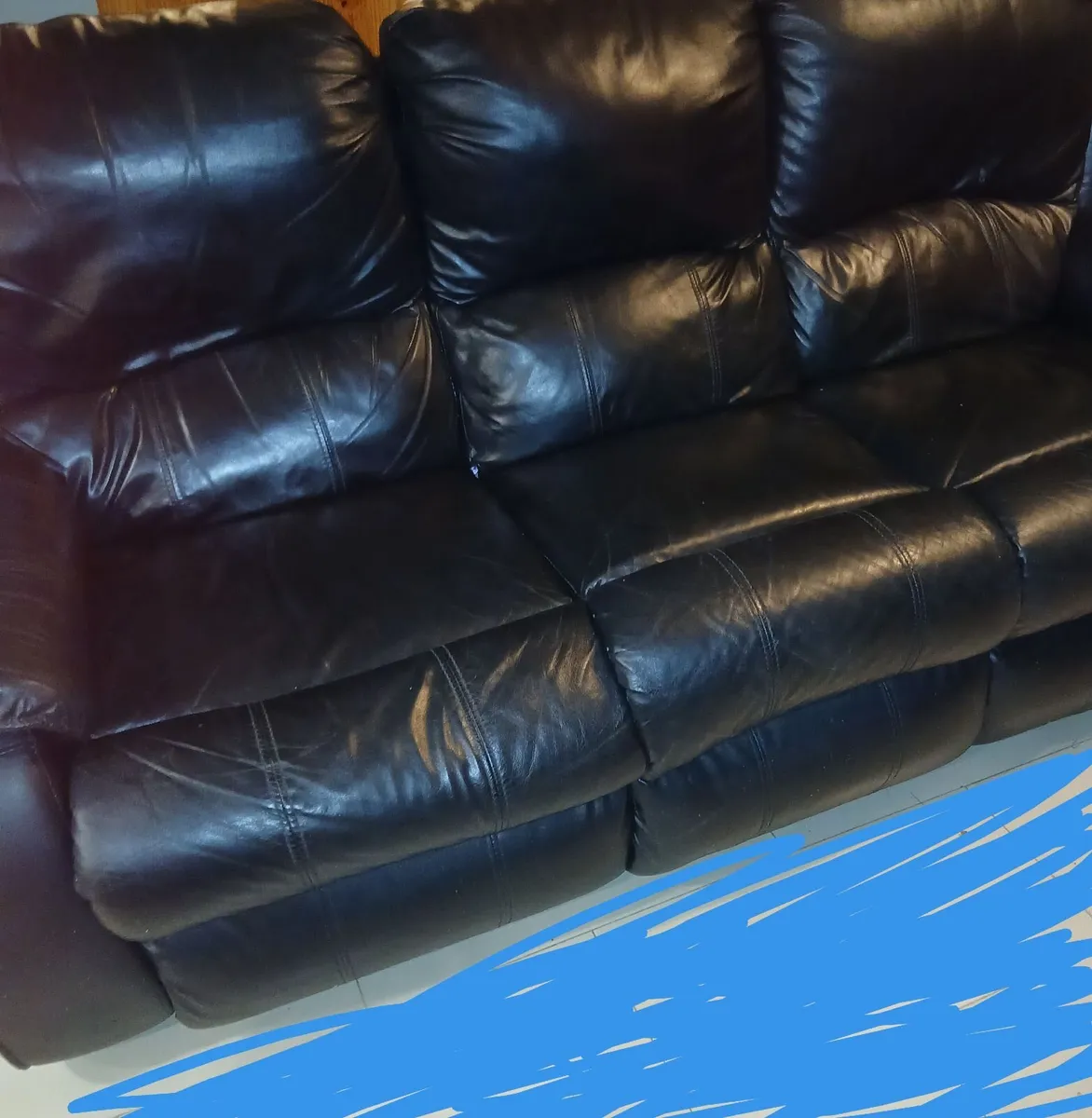 Black leather couch and Single chair - Image 4