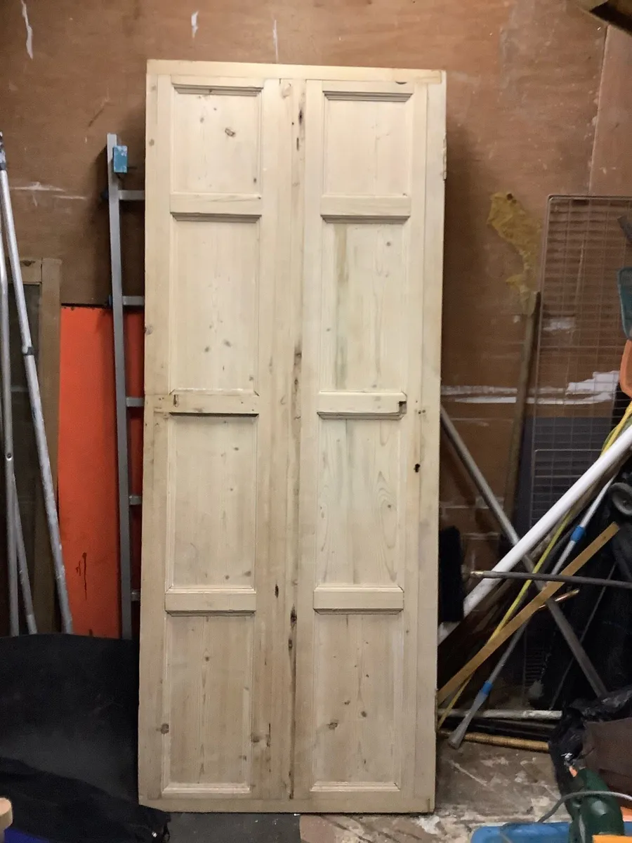 Old pine doors - Image 1