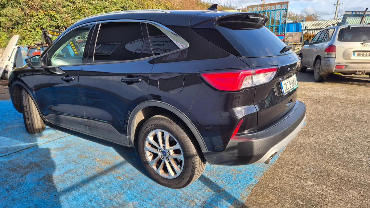 FORD KUGA TITANIUM - Image 2