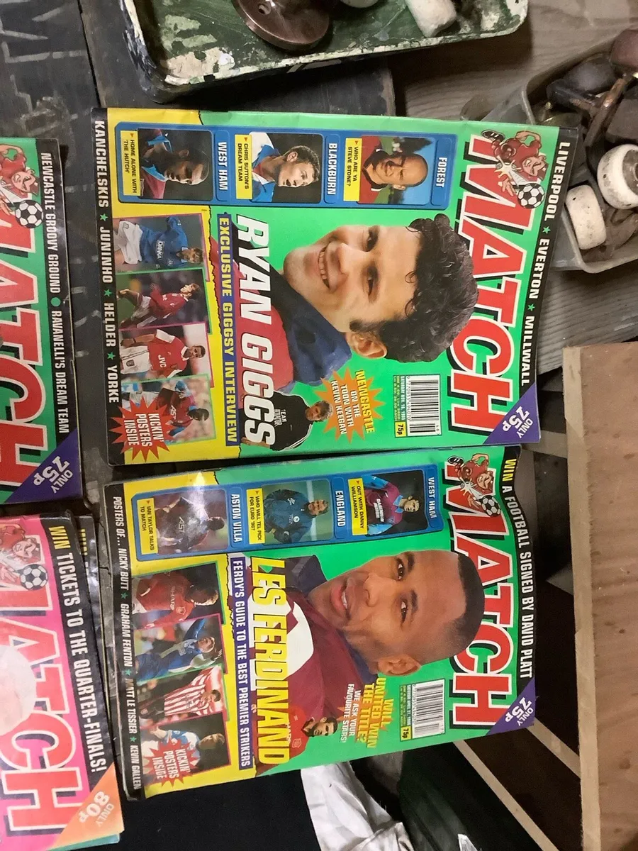 Old football magazines - Image 3