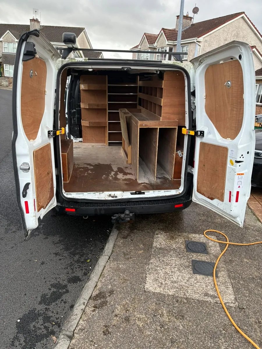 Van - Image 2