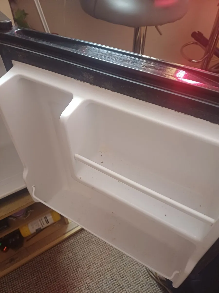 Mini Fridge, Foldable Massage table, Compressor - Image 3