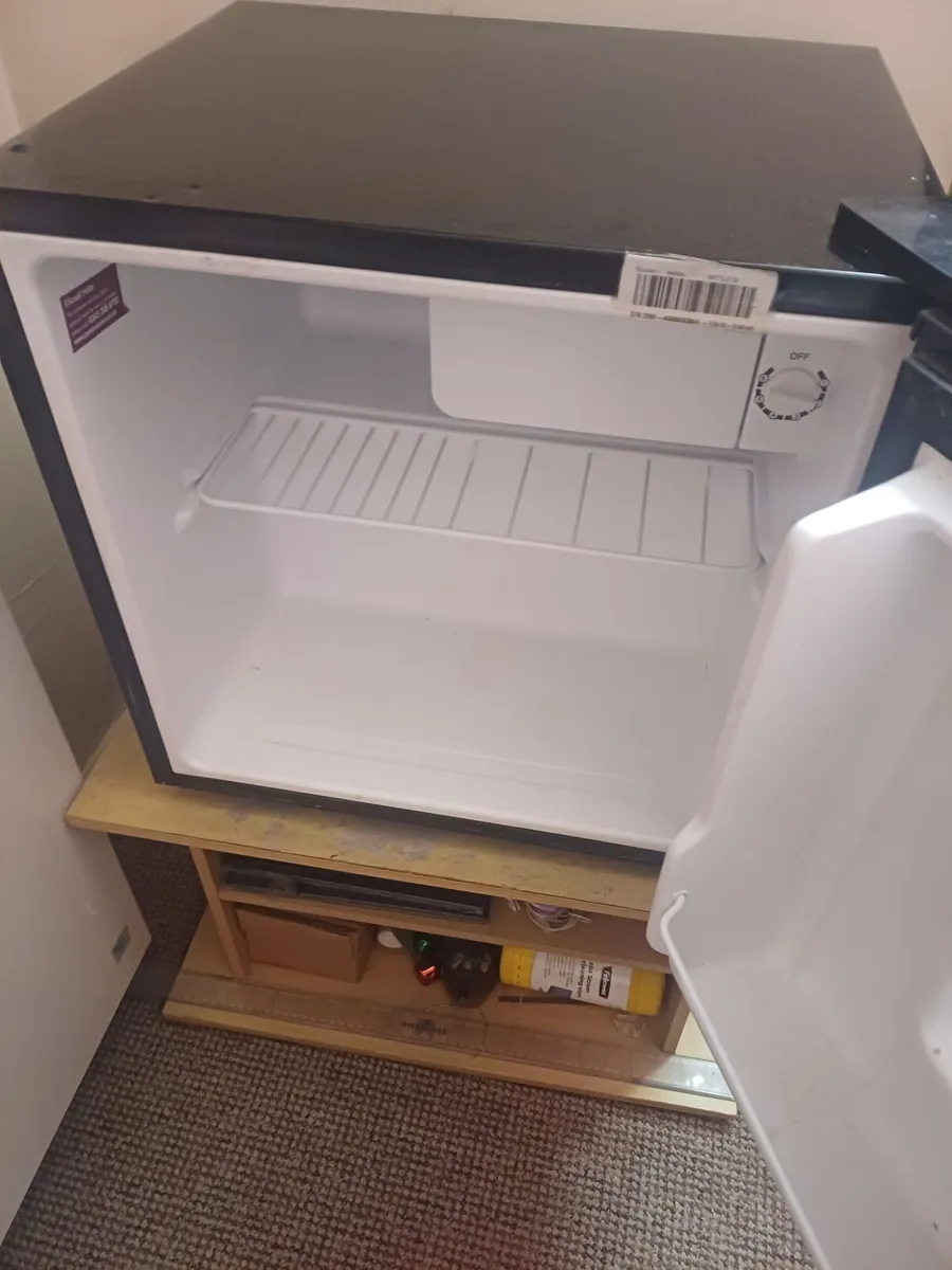 Mini Fridge, Foldable Massage table, Compressor - Image 2